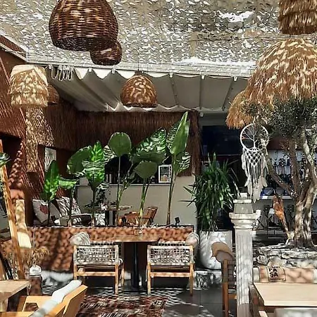 Ξενοδοχείο Tosunpasa Cafe *