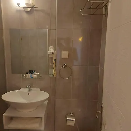 Tosunpasa Cafe Ξενοδοχείο Αλικαρνασσός