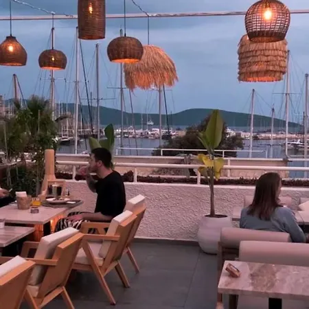 Hotel Tosunpasa Cafe *