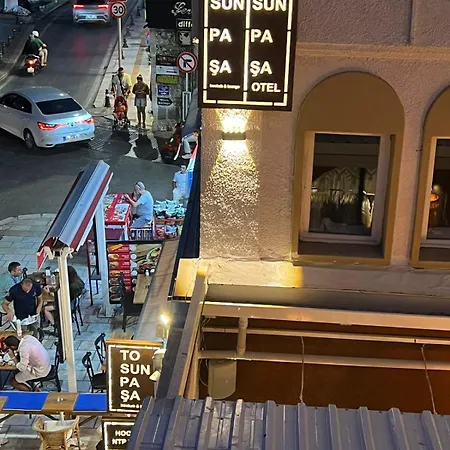 Hotel Tosunpasa Cafe